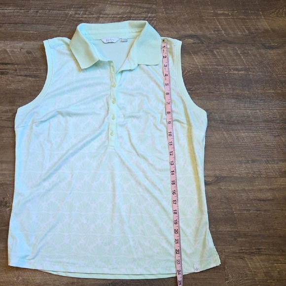 Lady Hagen Green Sleeveless Fitted Polo Tank Size Large With Shell Design - Picture 8 of 8